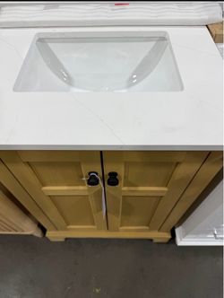 KOHLER Baskin 24 in. Single Sink Light Oak Bath Vanity with Bianco Bella Quartz Top
