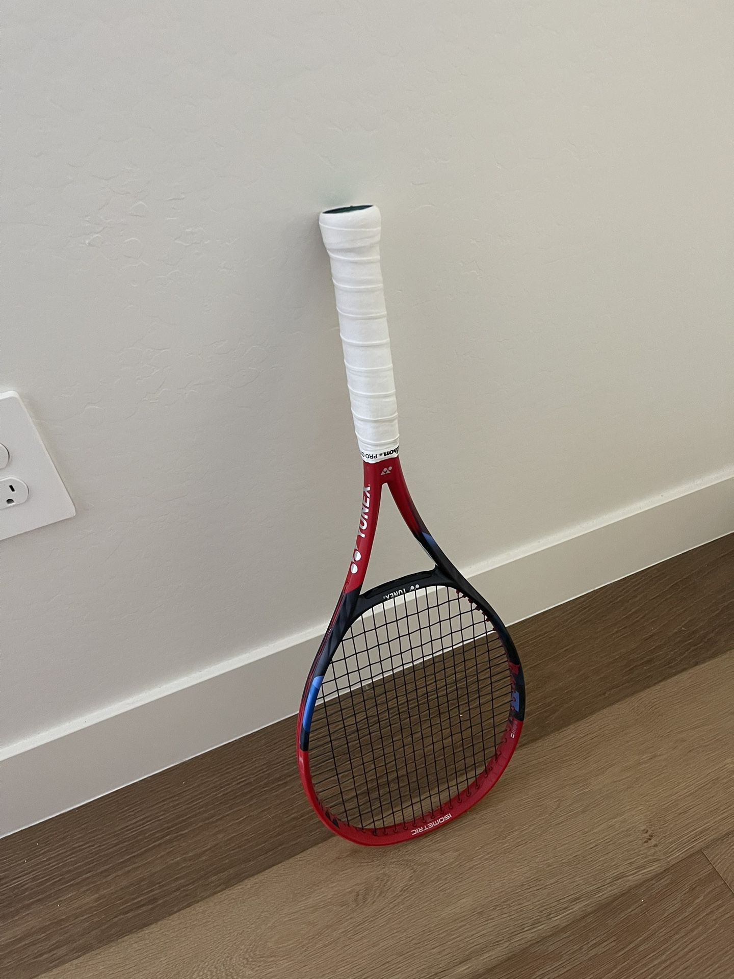 Yonex V-Core 98 Tennis Racket