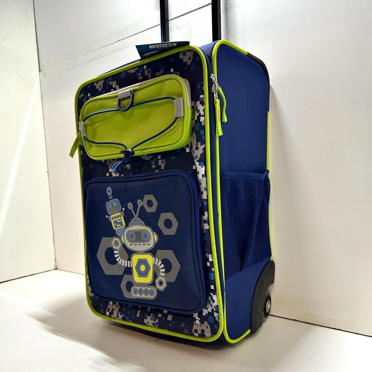 CRCKT KIDS ROLLING SUITCASE LIGHT UP WHEELS 18”
