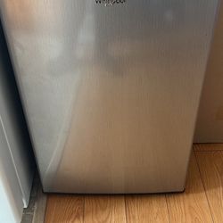 Mini fridge