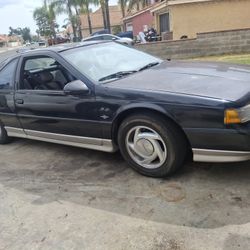 Ford Thunderbird 