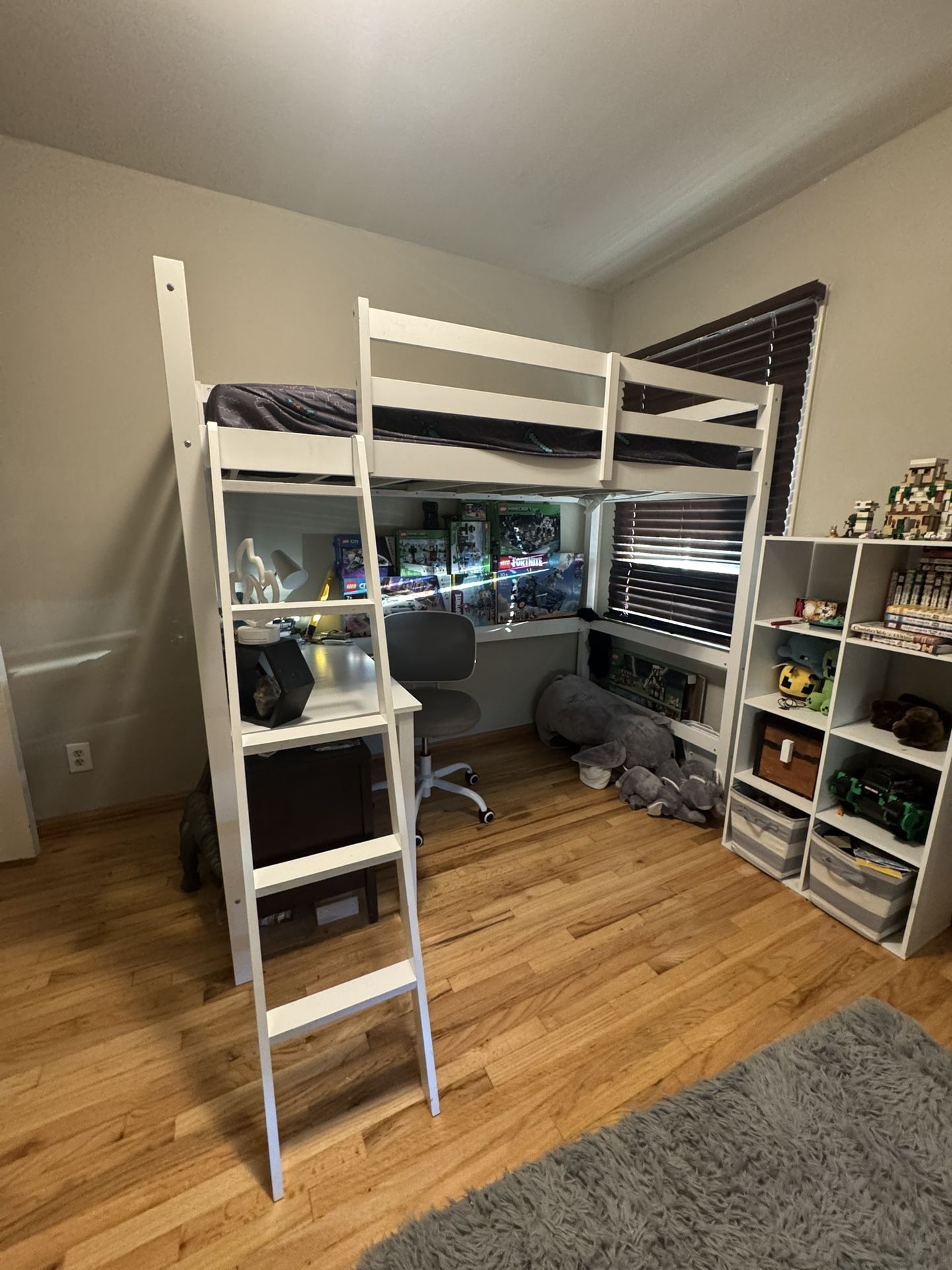 Two White loft Beds With Built In Desks! Great Condition