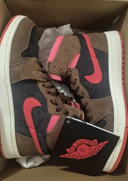 NEW JORDAN  1 ZOOM AIR CMT 2 