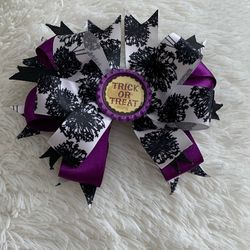 Halloween Bow/hablo Español