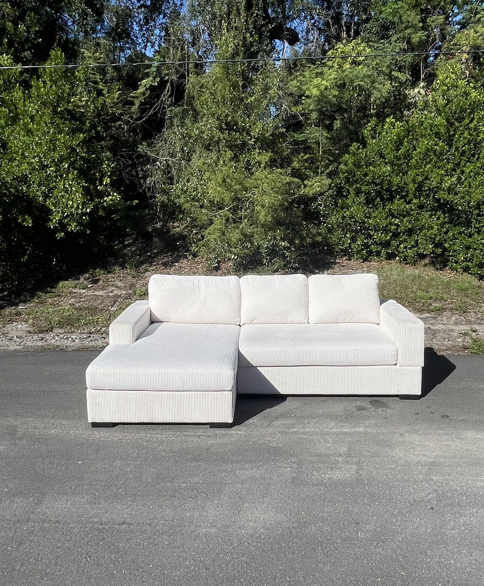 Off- White Cloud Sectional Couch / Sofa [FREE Delivery🚚]