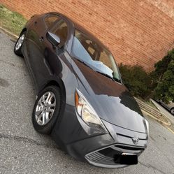 2017 Toyota Yaris
