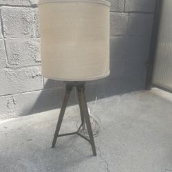 Living Spaces Lamp For Side Table  Or Desk 