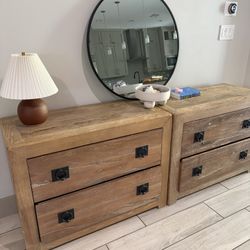 Light Wood Nightstands 