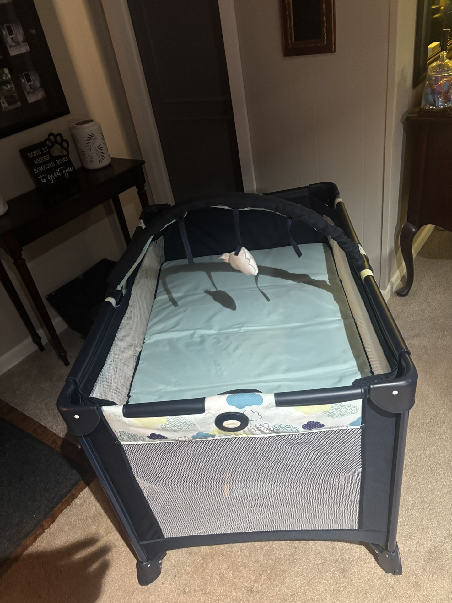Pack And Play With Bassinet And Mobile