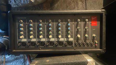 Fender LX-1506 Powered Mixer