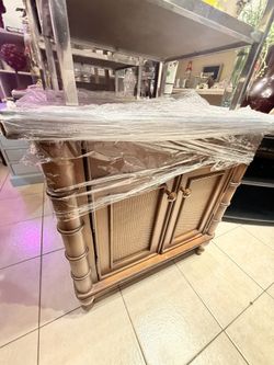 Night Stand Solid Wood W/glass H 27”L27”w21”