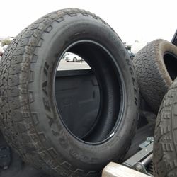 Tires 275/65 /20