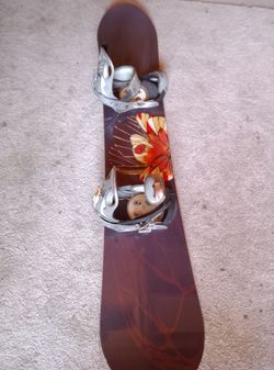Woman's Snowboard & Bindings