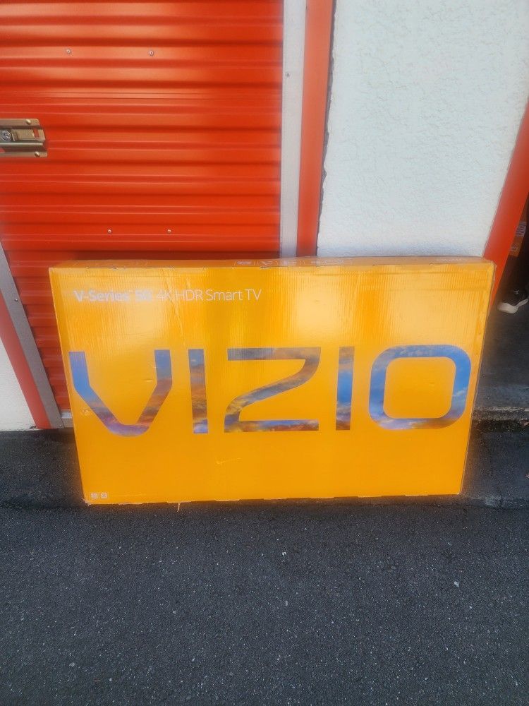 Vizio 50" SMART Flat Screen NEW