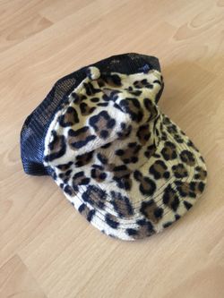 Leopard trucker hat
