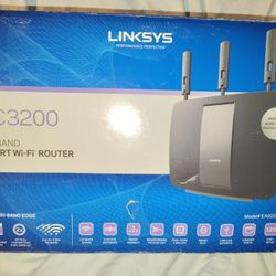 LINKSYS  AC 3200 TRI BAND ROUTER