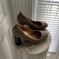 Brand new with Box Sexy Coach pumps