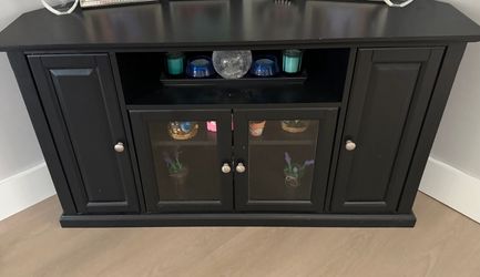 Corner entertainment console, black