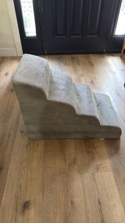 Dog stairs