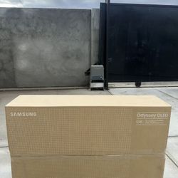 Samsung 32" OLED G8 Gaming Monitor