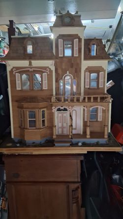 Large Victorian Wooden Dollhouse