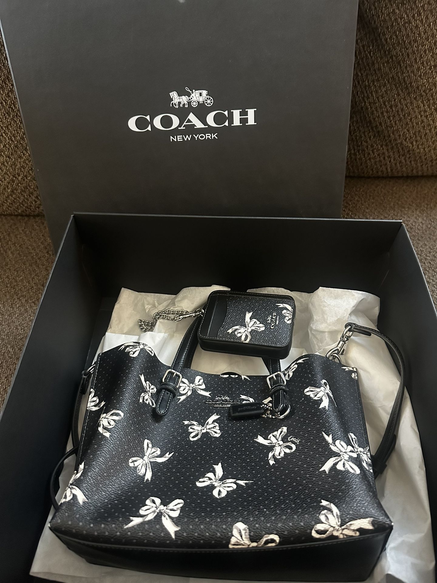 Coach Bow Bag And Wallet