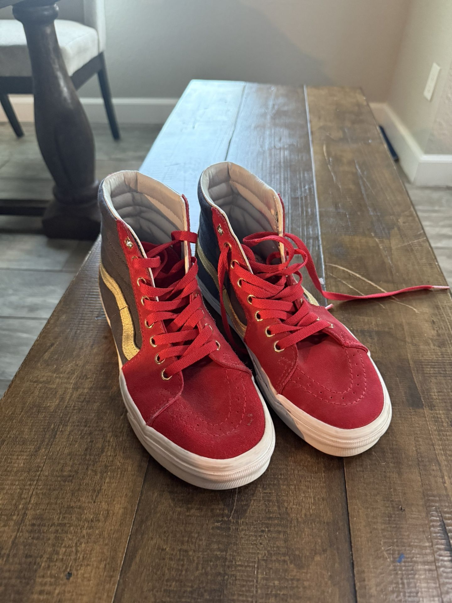 Womens Captain Marvel Vans 8.5 