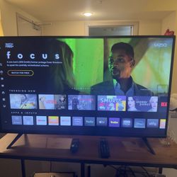 Vizio 40” Smart TV + FREE Apple TV + FREE Roku – Excellent Condition