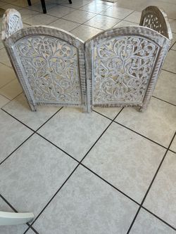 Wooden Dog Gate practically New $35 OBO 6Ft Long by 25” High