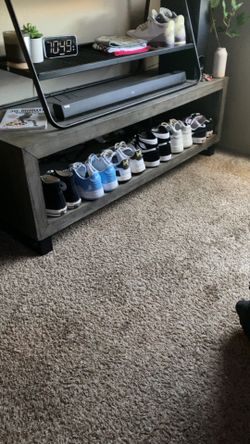 TV Stand/ Entertainment Center