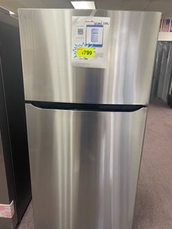 LG 33’ Wide c 69’ High x 34’ Depth 24 cu ft freezer refrigerator stainless steel