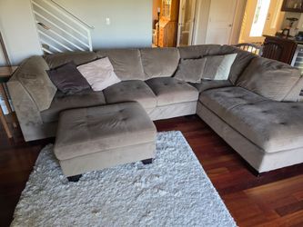 Microfiber Sectional Sofa w/Ottoman