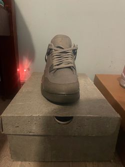 Air Jordan 4 retros wet cement size 9