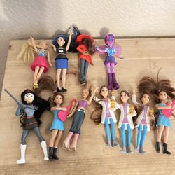Dolls 
