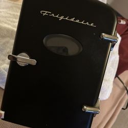 Frigidaire mini fridge