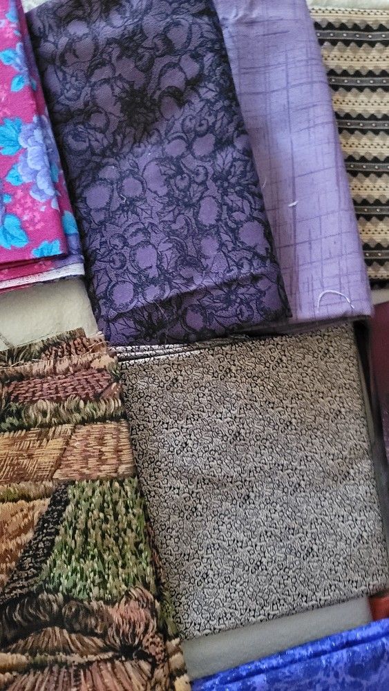 Bundle Of Purple Fabrics, Immaculate Condition, Lots Of 1/2 Yard Pieces,fat Qtr Size,fcfs