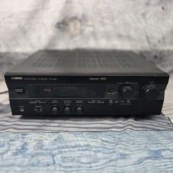 YAMAHA HTR-5230  AV Receiver AM/FM/Dolby Digital Stereo  Sku# 5437