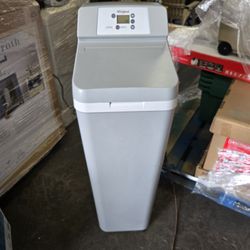 Whirlpool 33000-Grain Water Softener For Hard Water and Iron Reduction