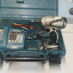 Drill Makita