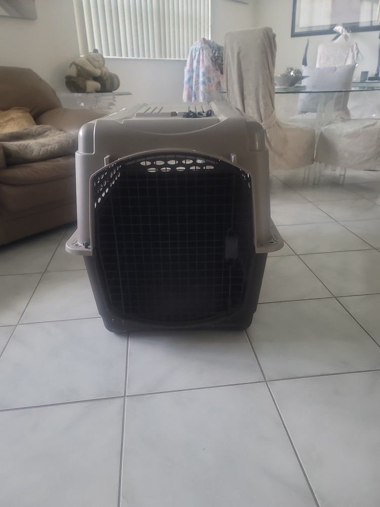 New XLarge dog cage.never Used