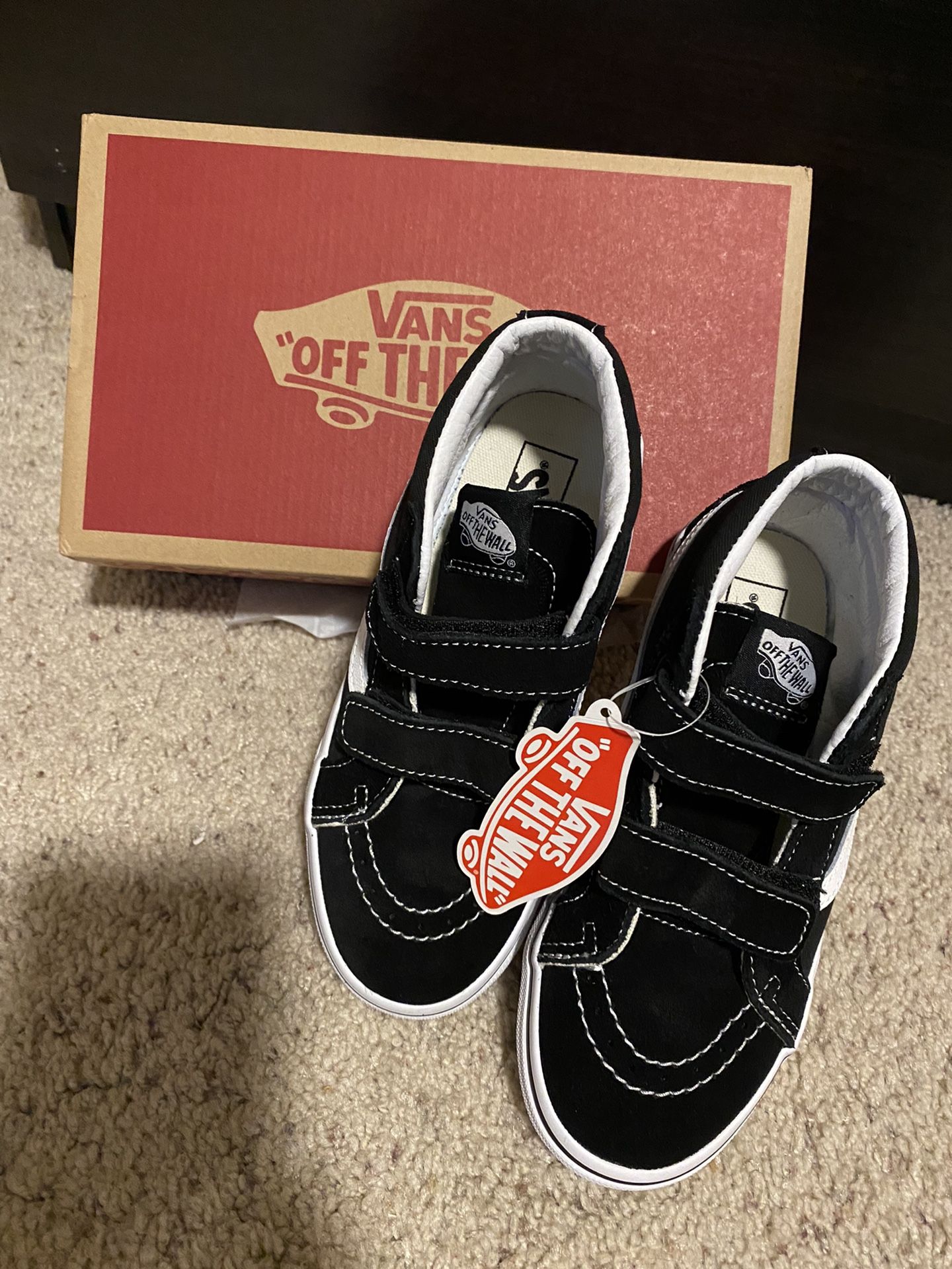 BRAND NEW! Kids VANS 