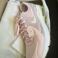 Brand New Air max 8.5