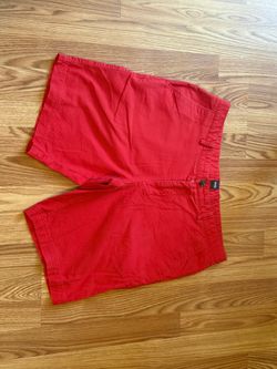 Hugo Boss 34 R red shorts