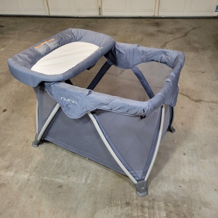 Nuna Playpen