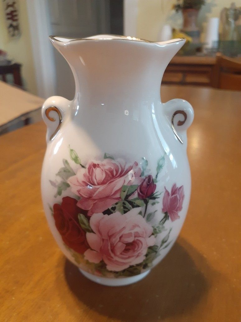 Vintage Bud Vase Bone China 5 In English