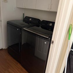 Black Samsung Washer And Dryer Set