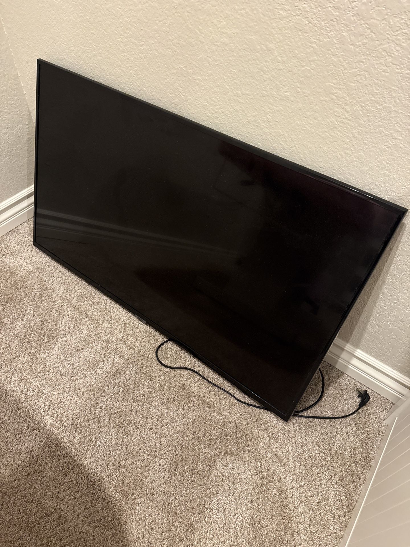 Samsung 43” LED TV – Works Perfectly – Wall Mount Only (No Stand)