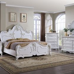 Brand new White Finish 4pc Queen Size Bedroom Set 
