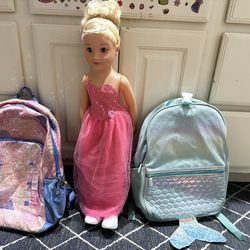 Backpack/doll