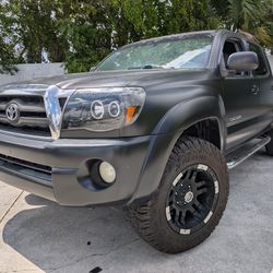 2005 Toyota Tacoma SR5 
